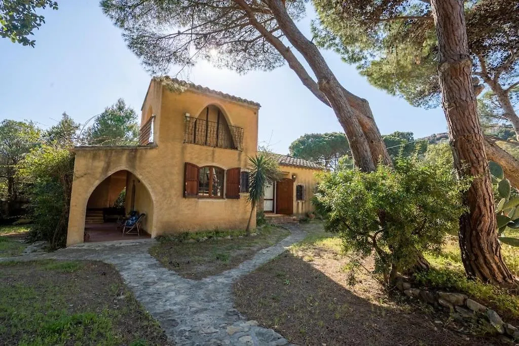 Holiday home Villa I Pini 50 Mt Dalla Spiaggia Torre delle Stelle Italy