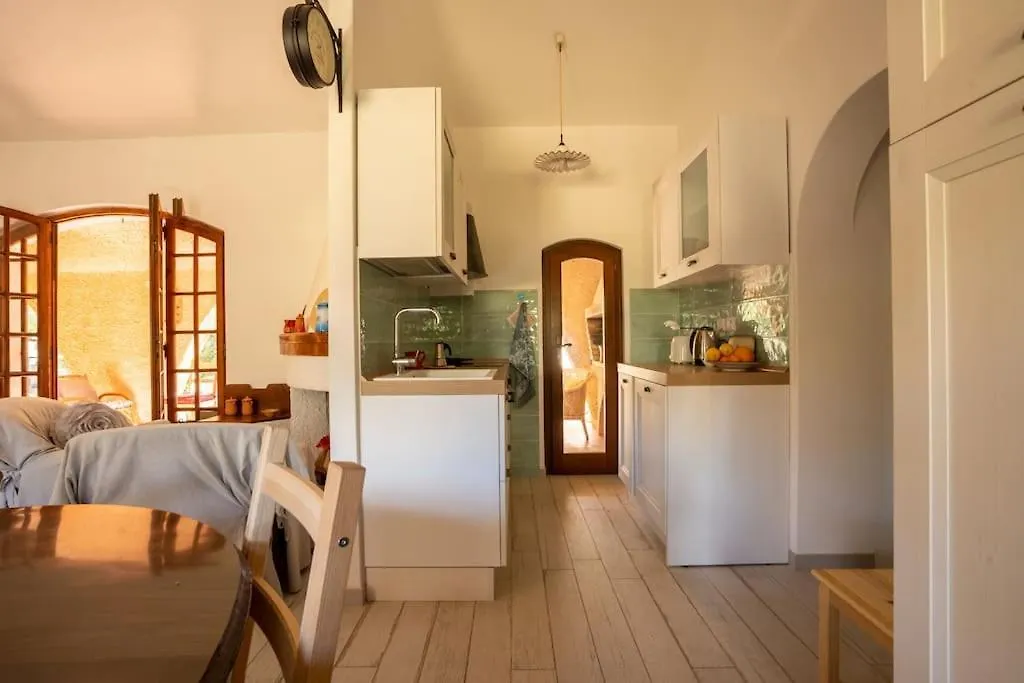 Villa I Pini 50 Mt Dalla Spiaggia Torre delle Stelle Holiday home