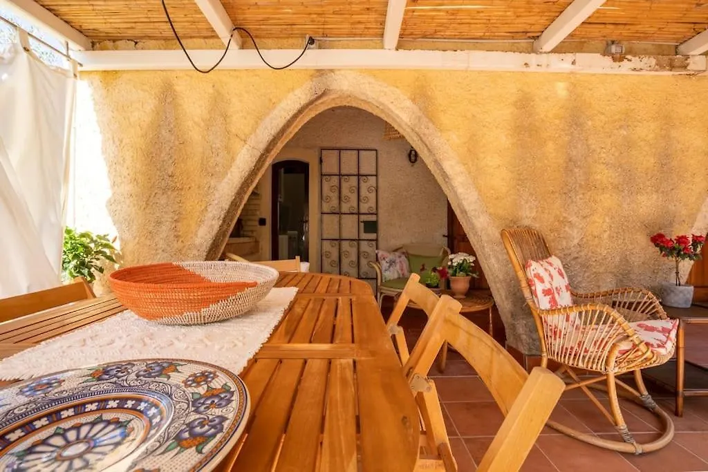 Holiday home Villa I Pini 50 Mt Dalla Spiaggia Torre delle Stelle