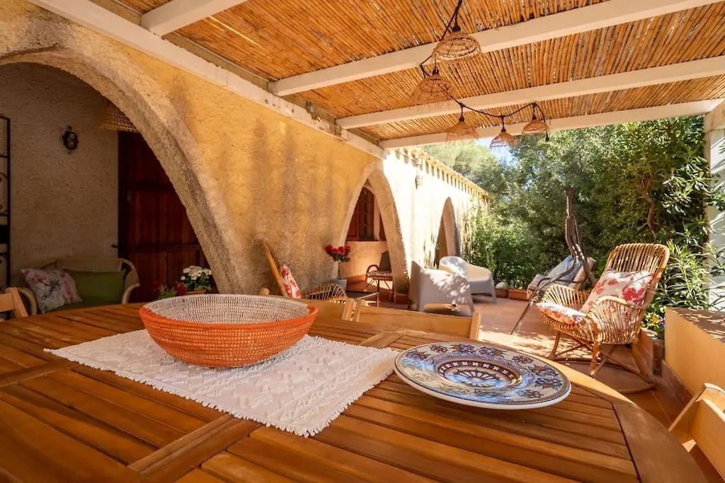 Villa I Pini 50 Mt Dalla Spiaggia Torre delle Stelle Holiday home