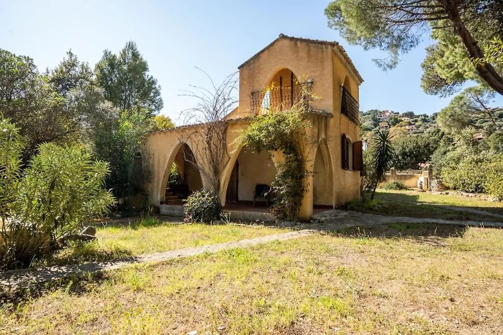 Villa I Pini 50 Mt Dalla Spiaggia Torre delle Stelle 0*,  Italy