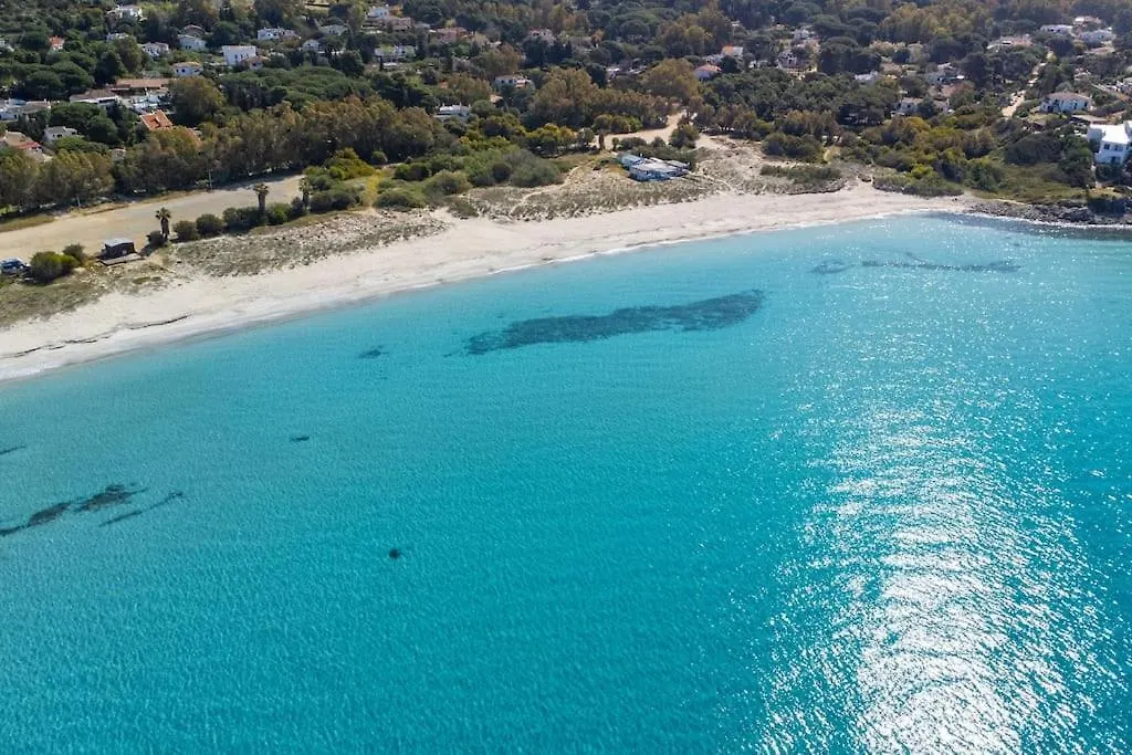 Villa I Pini 50 Mt Dalla Spiaggia Torre delle Stelle Holiday home